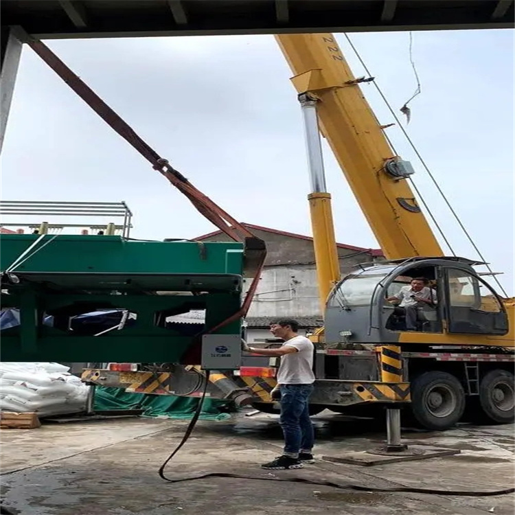 乳山吊风力发电机的吊车大概多少钱